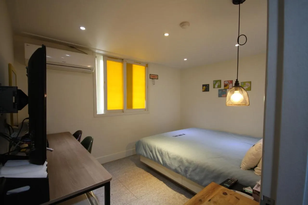 Hotel Bom Busan 0*,  South Korea